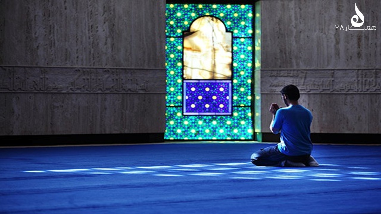 عبادت و تربیت چه جایگاهی در نظام و تعلیم و تربیت دارد؟